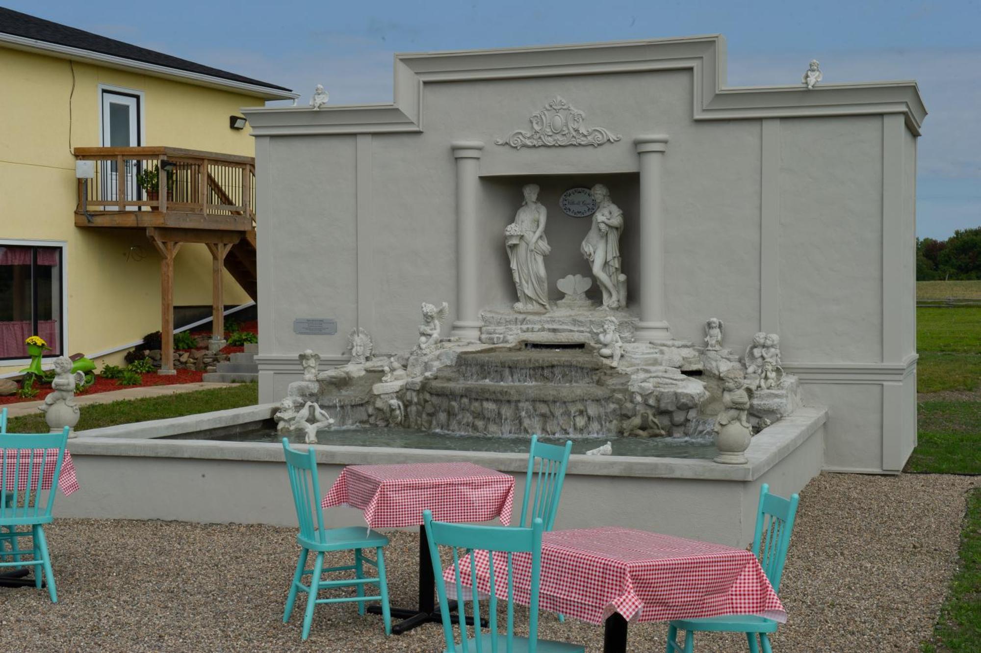 Villa Di Casa - Boutique Hotel Уелингтън Екстериор снимка